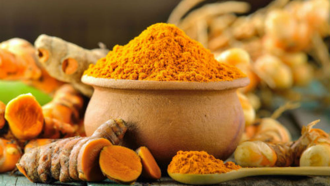 Turmeric Powder vs Capsules: Which Works Better for Women’s Wellness?