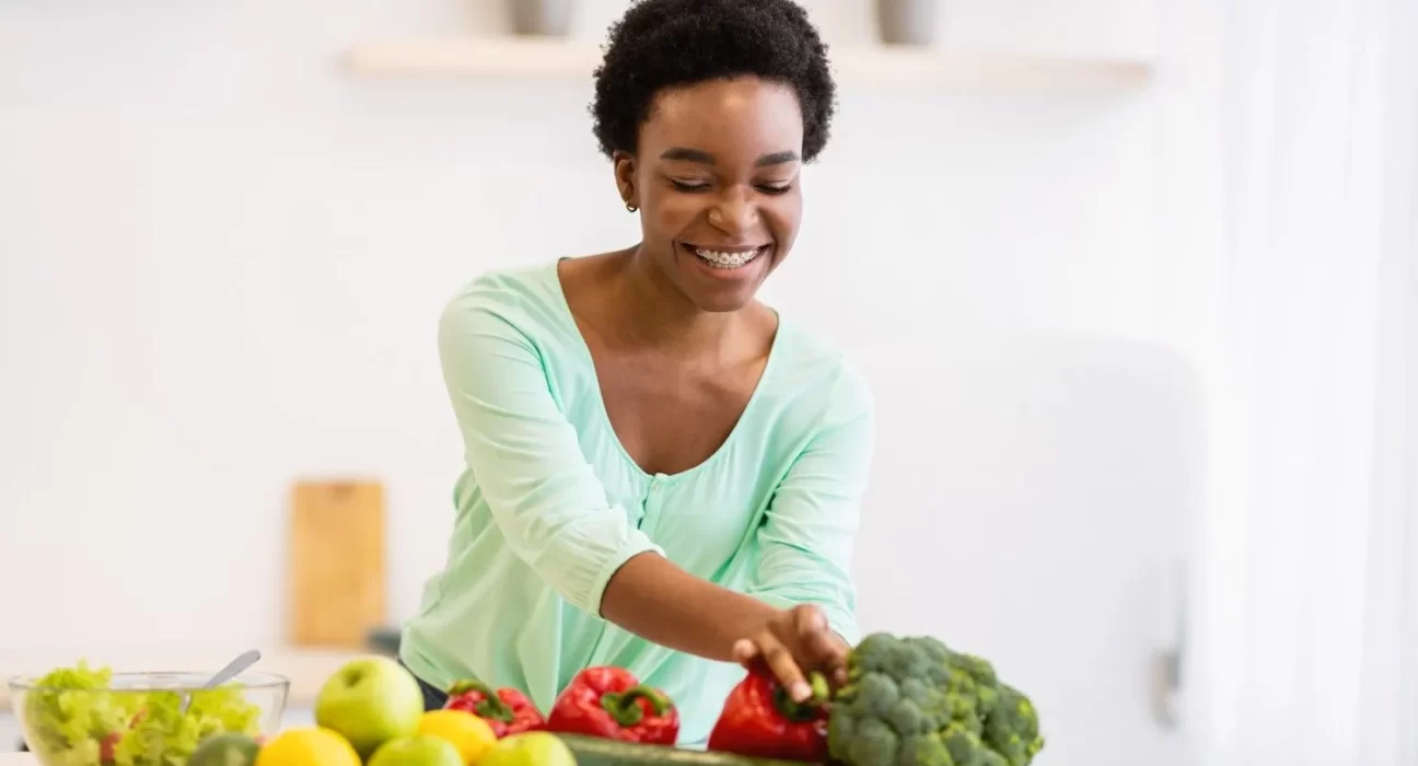 What Nutrients does a Woman need daily?