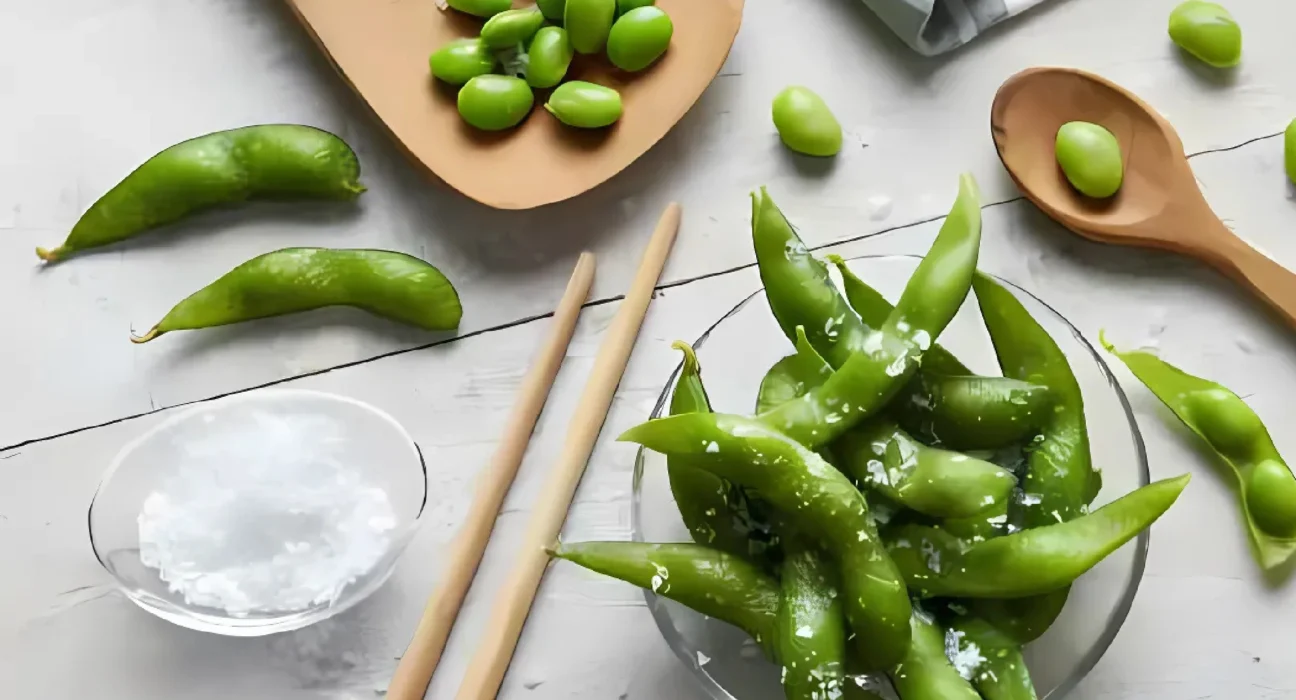 Is Edamame Good for Weight Loss? What Nutritionists Say